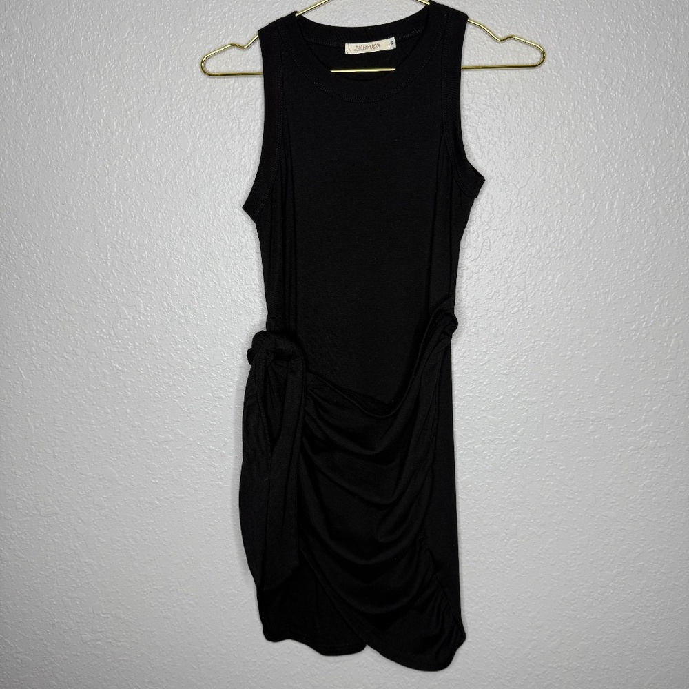 Pre- Owned Women Liyo Hon Black, sleeveless tank dress with a Knot Detail -cp